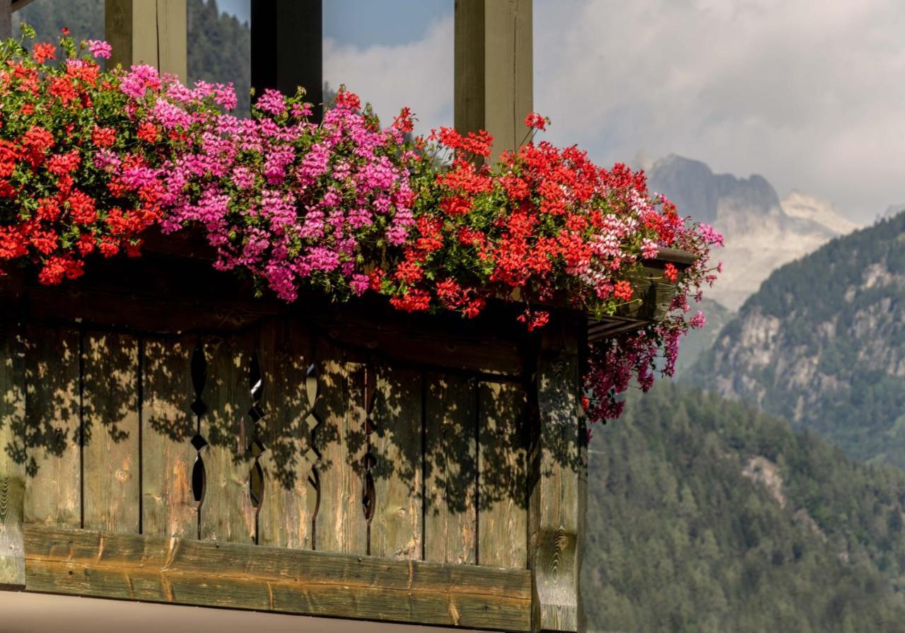 Suite Italy Pinzolo Due Giustino Extérieur photo